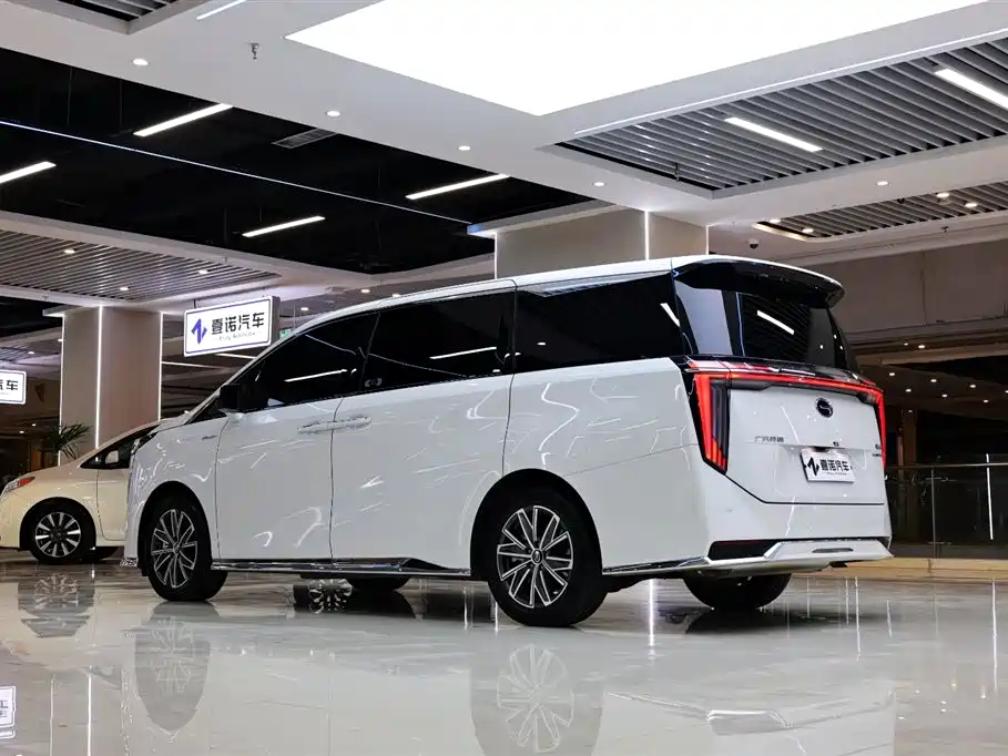 GAC Motor Trumpchi M8 2025 — фото 4