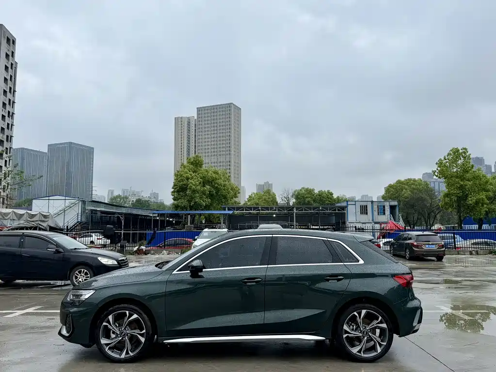 Audi A3 2025 — фото 17