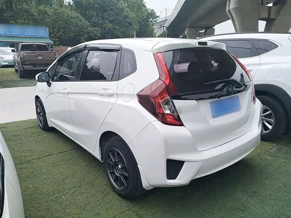 Honda Fit 2017 — фото 5