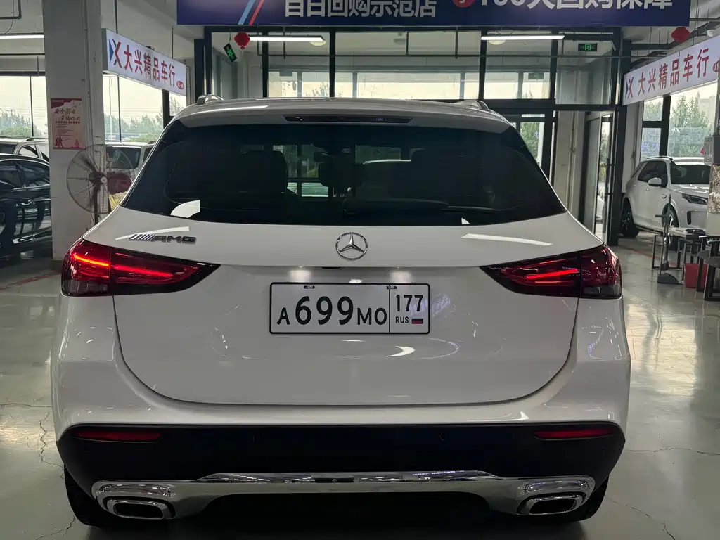 Mercedes-Benz GLA 2021