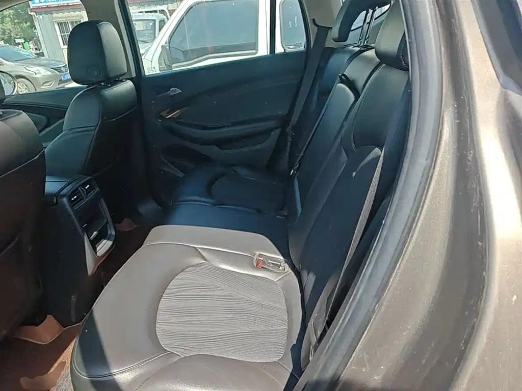 Buick Envision Plus 2018 — фото 17