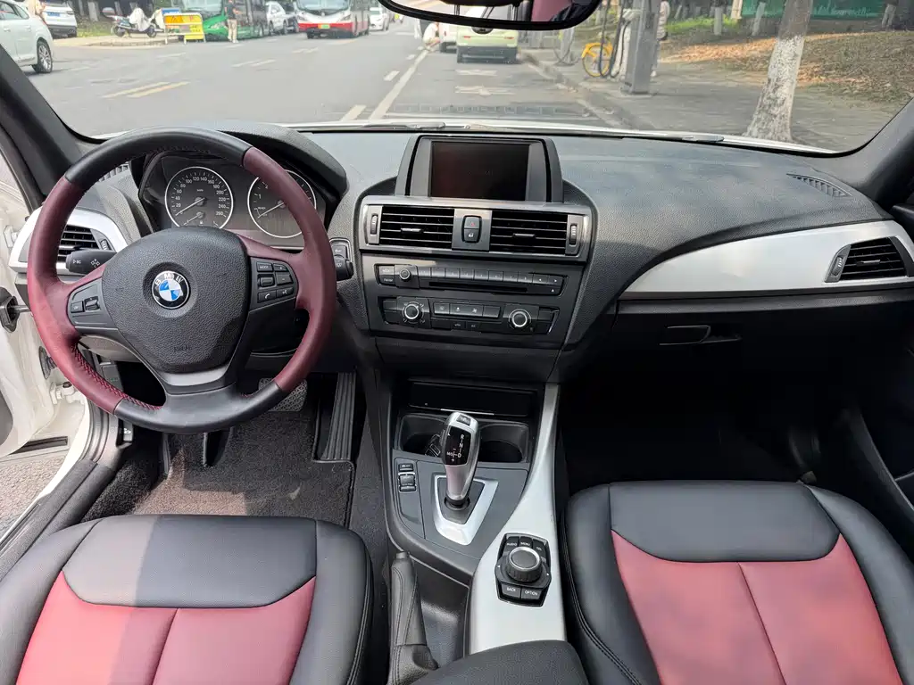 BMW 1 Series 2013 — фото 13