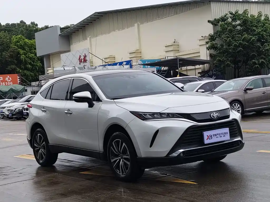 Toyota Harrier 2025 — фото 3