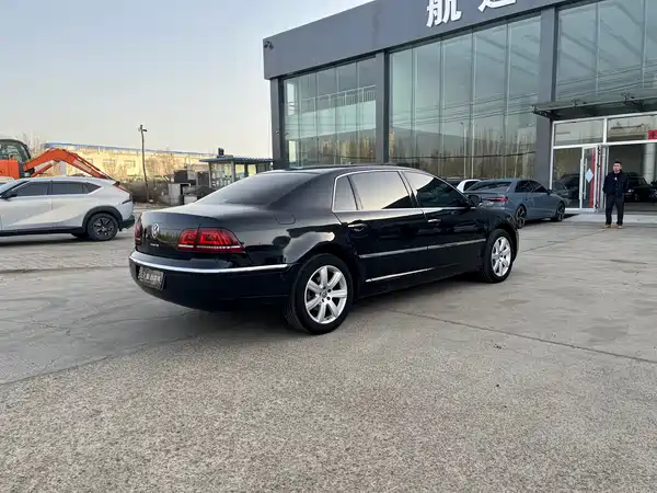 Volkswagen Phaeton 2012
