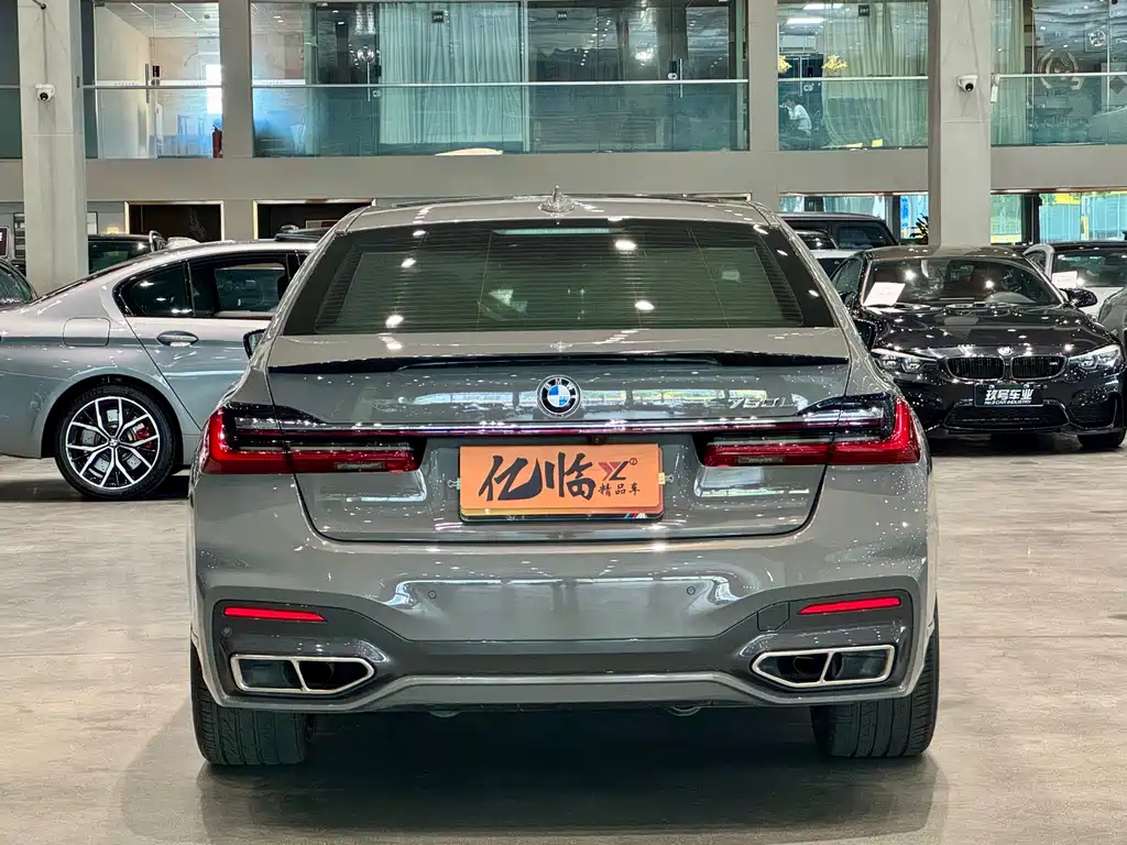 BMW 7 Series 2020 — фото 16