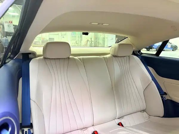 Mercedes-Benz E-Class 2022