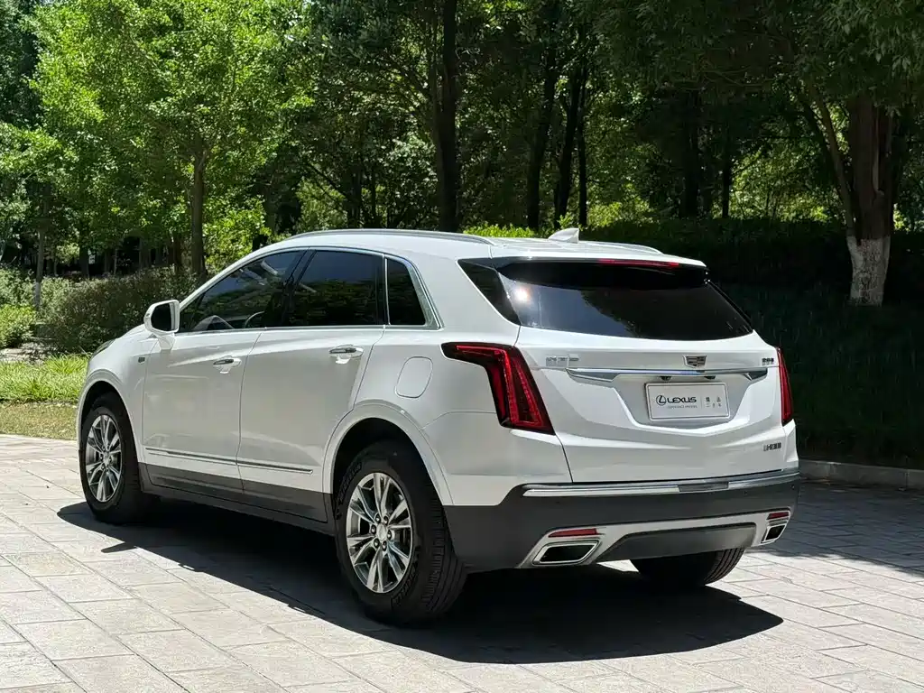Cadillac XT5 2020 — фото 4