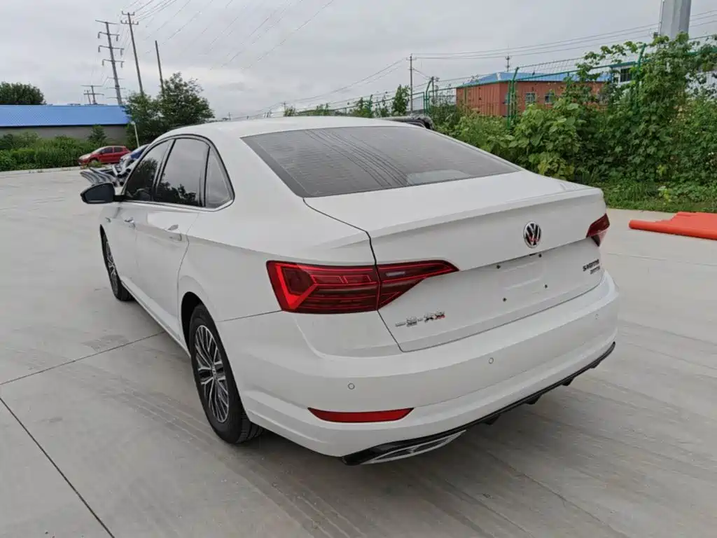 Volkswagen Sagitar 2021