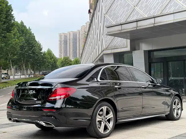 Mercedes-Benz E-Class 2018
