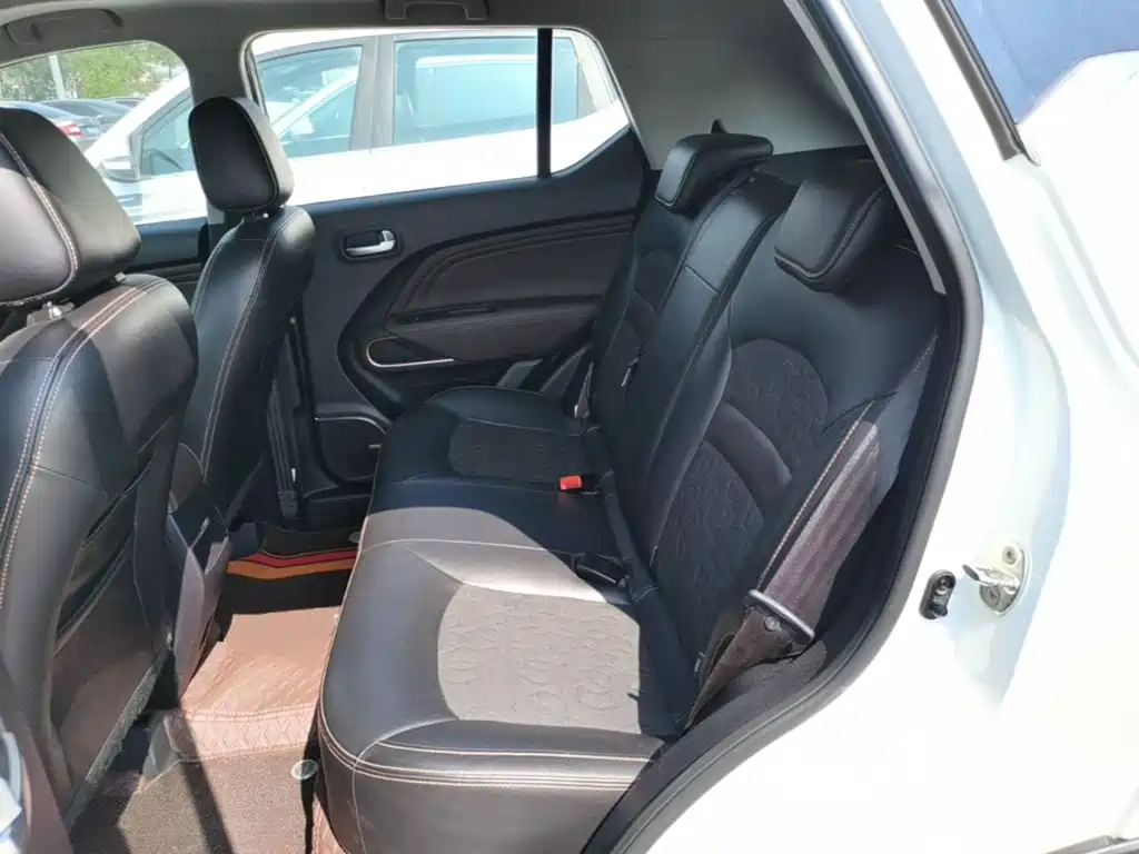 GAC Trumpchi GS3 2018 — фото 17