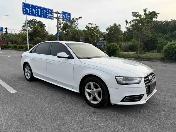 Audi A4L 2013