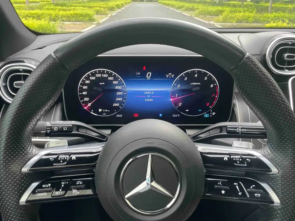 Mercedes-Benz GLC 2023 — фото 17