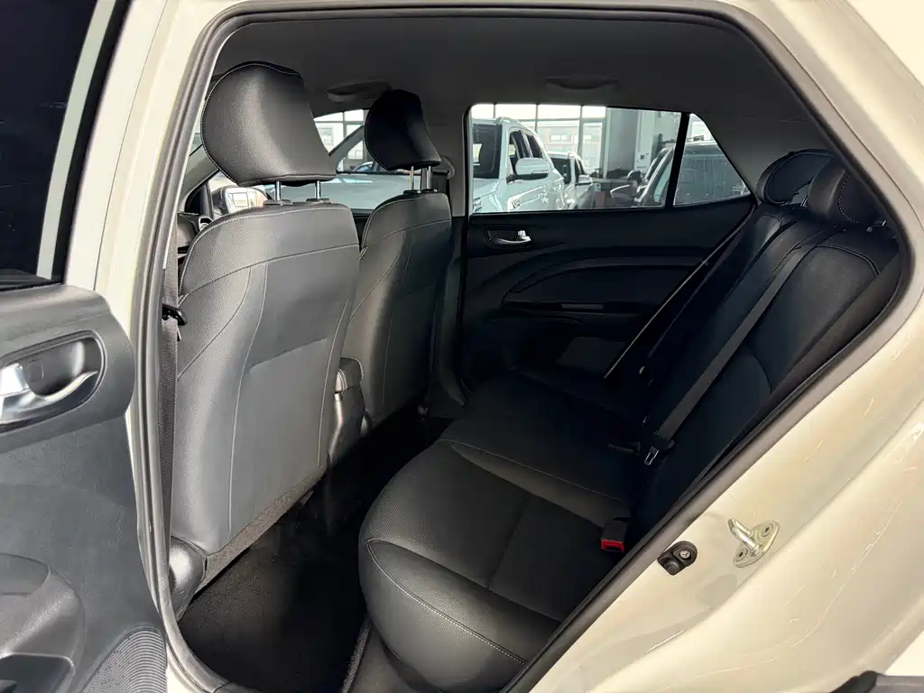 Kia KX1 2023 — фото 13