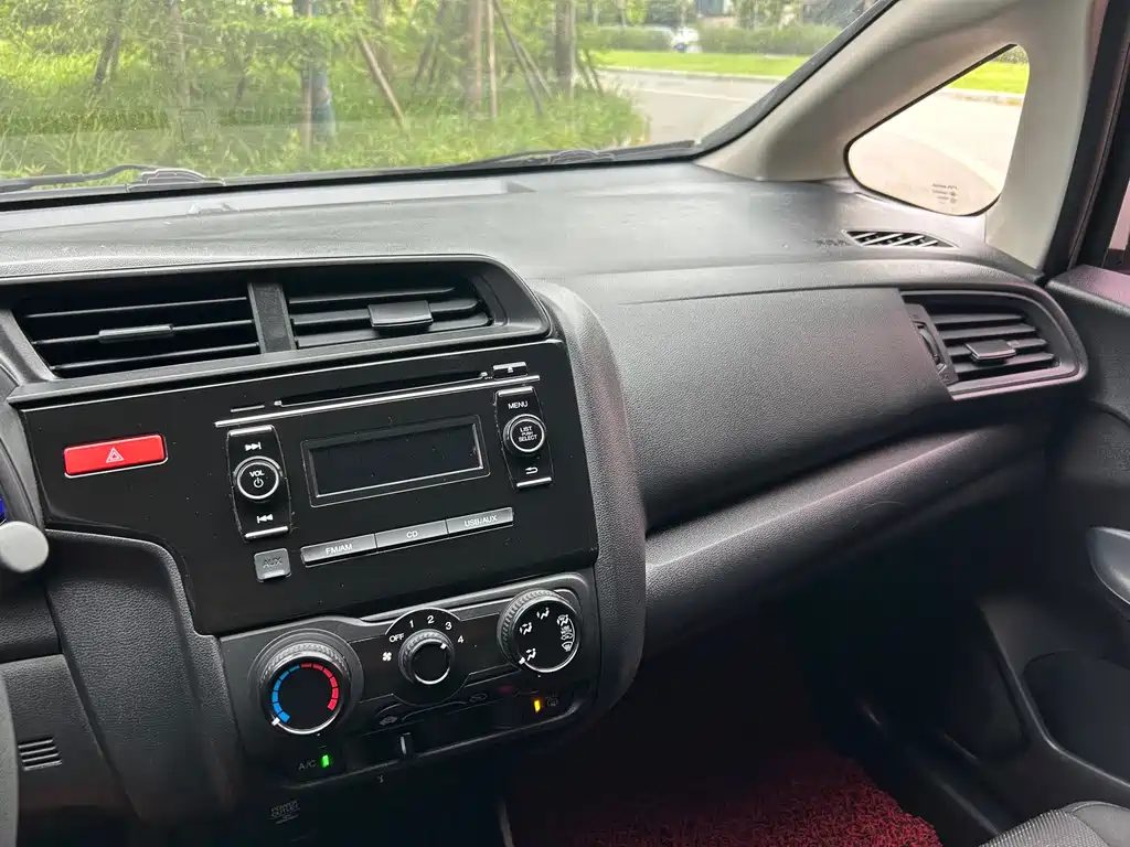 Honda Fit 2017 — фото 14