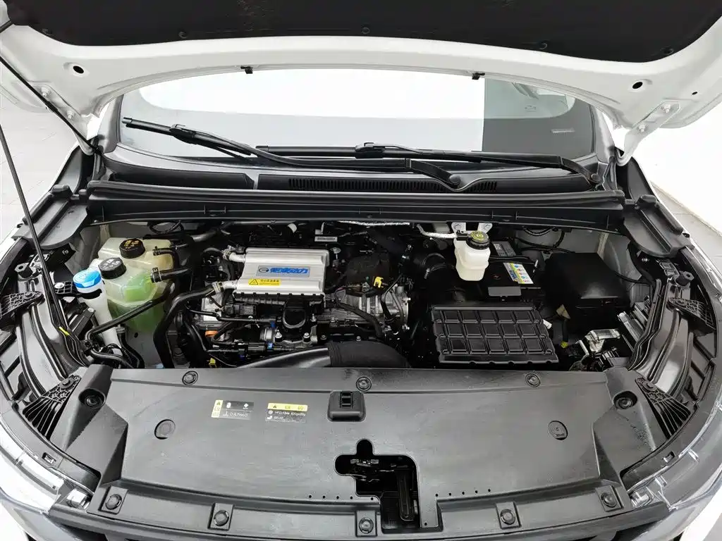 GAC Motor Trumpchi M6 2024 — фото 6