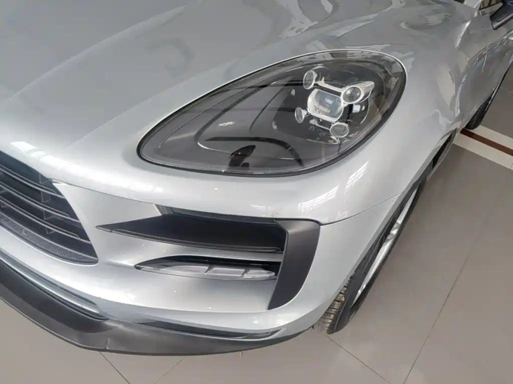 Porsche Macan 2020 — фото 24