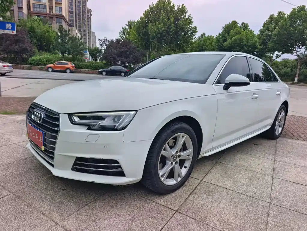 Audi A4L 2015 — фото 2