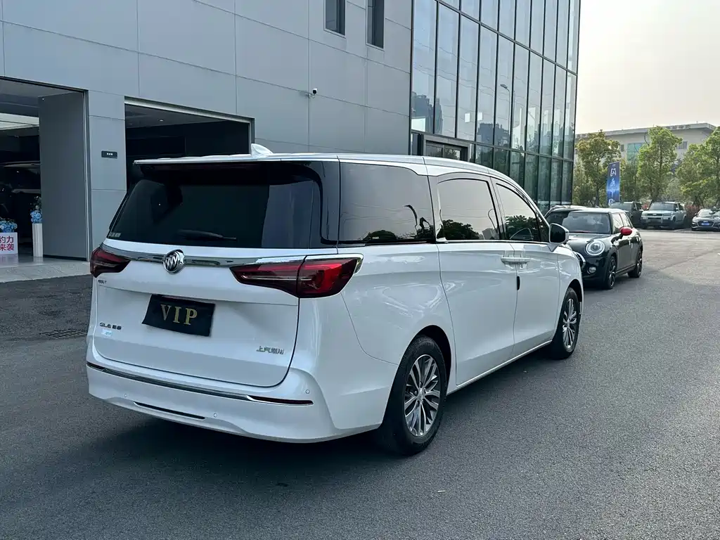 Buick GL8 2020 — фото 7