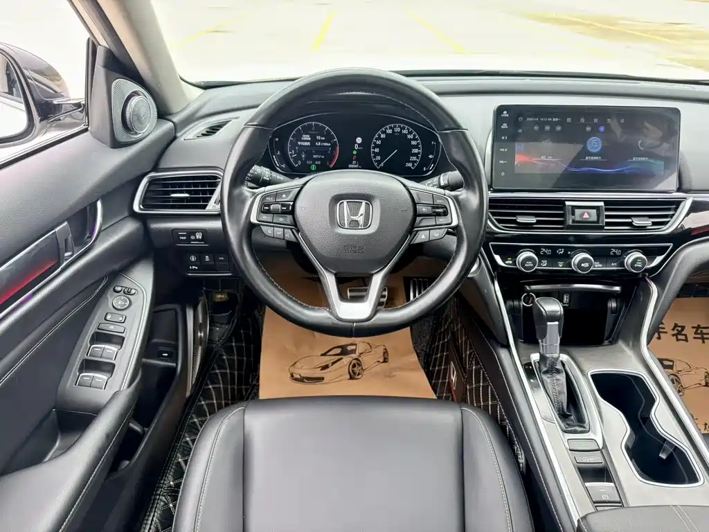 Honda Accord 2022 — фото 9