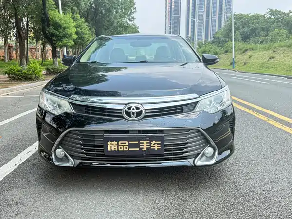 Toyota Camry 2016
