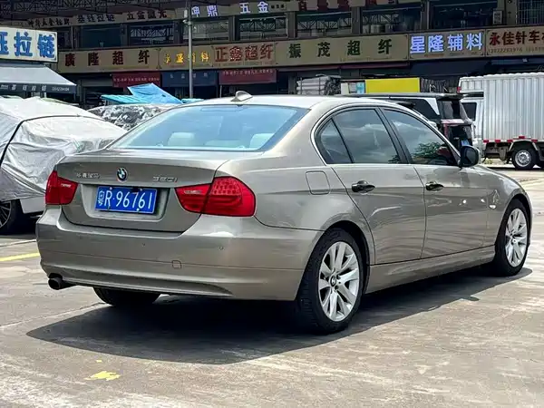 BMW 3 Series 2011