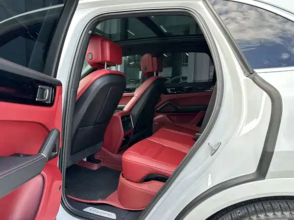 Porsche Cayenne 2020
