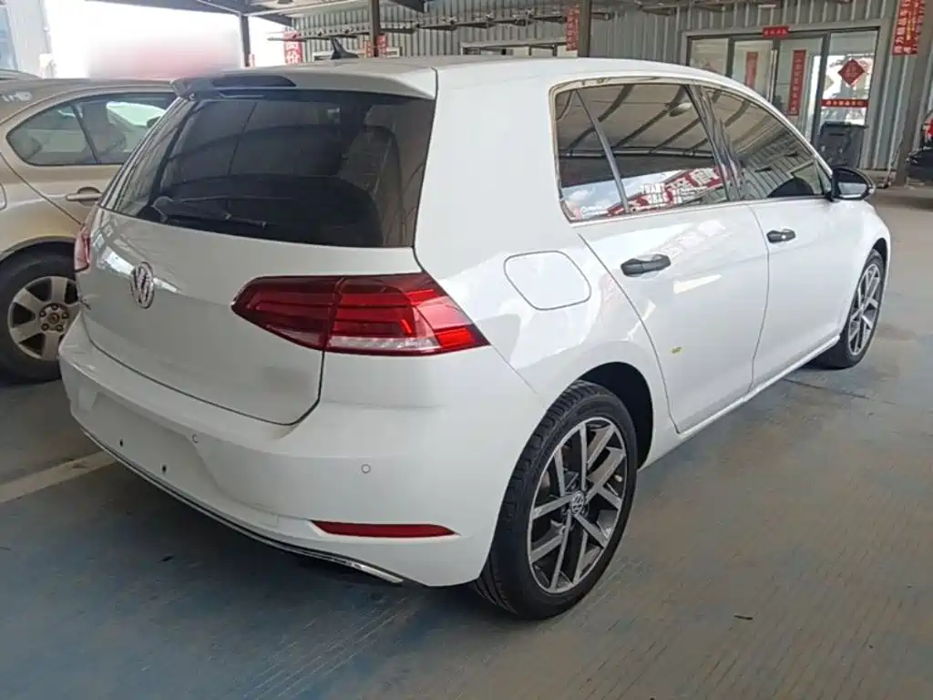 Volkswagen Golf 2020