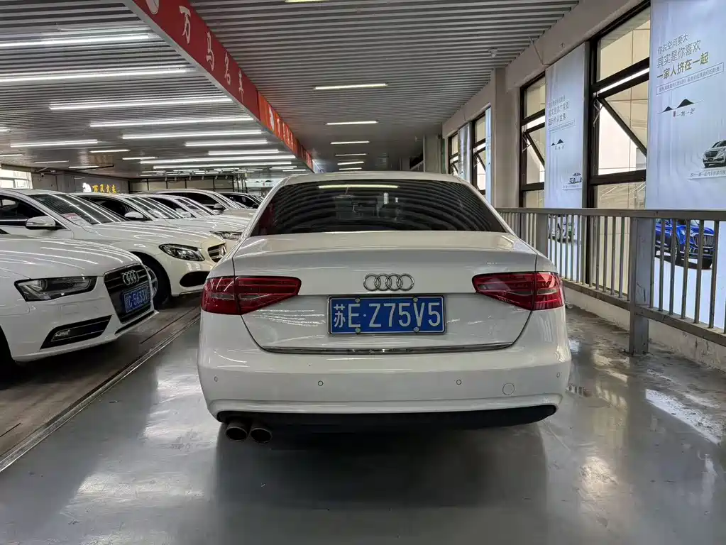 Audi A4L 2014