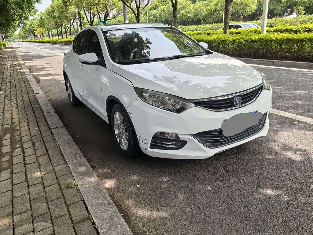 Changan Eado XT 2014 — фото 2