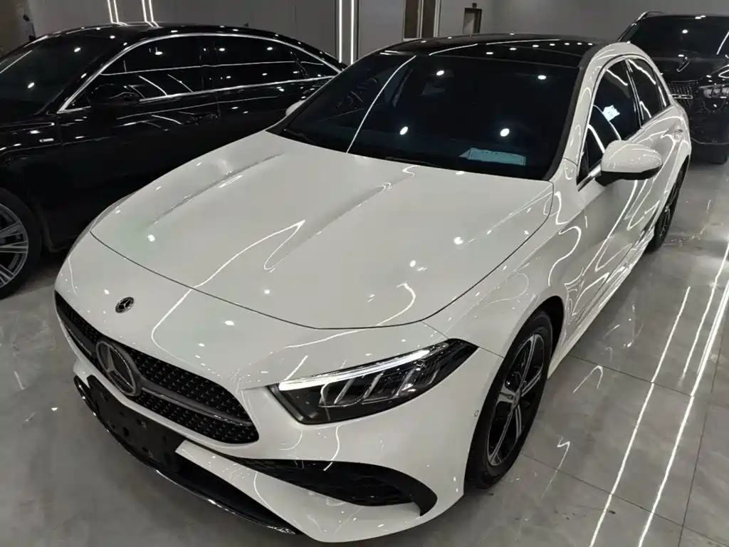 Mercedes-Benz A-Class 2023 — фото 2