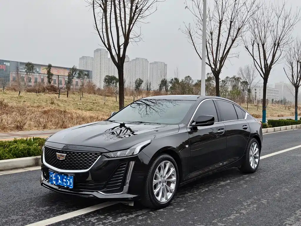 Cadillac CT5 2022 — фото 1