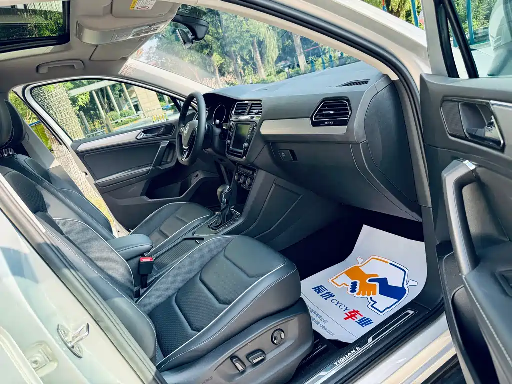 Volkswagen Tiguan L 2018 — фото 14