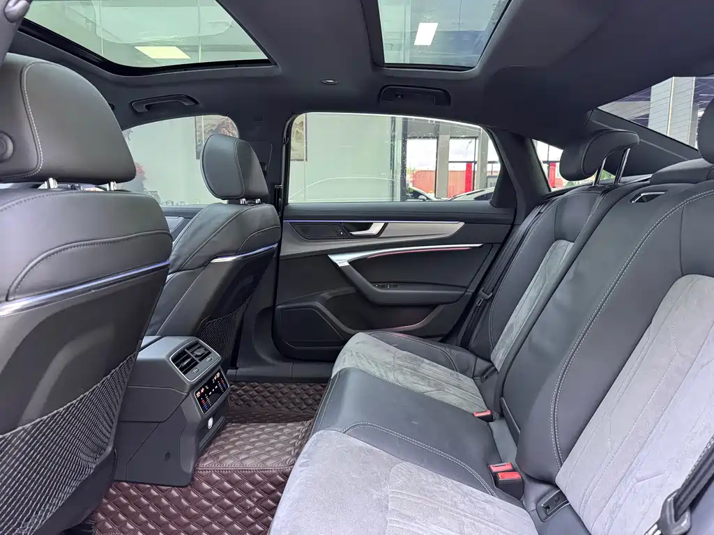Audi A6L 2021