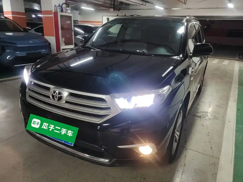 Toyota Highlander 2015 — фото 2