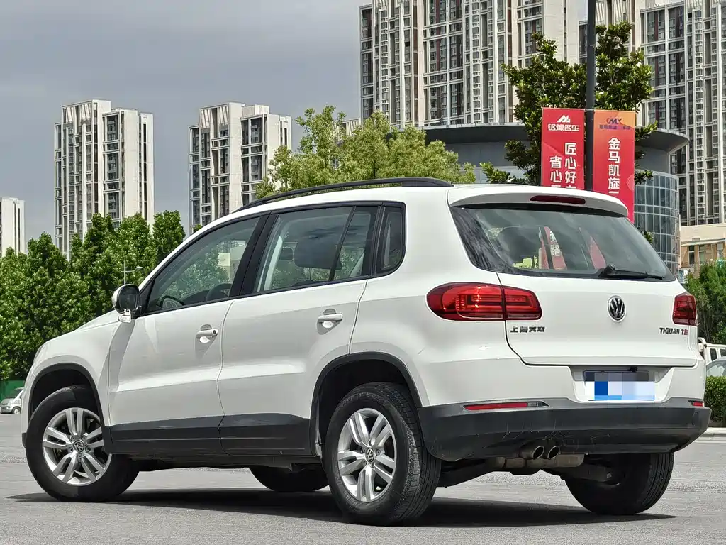 Volkswagen Tiguan 2015 — фото 4