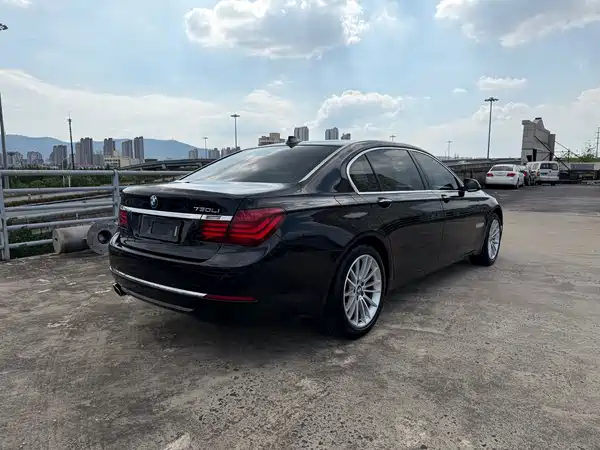BMW 7 Series 2015