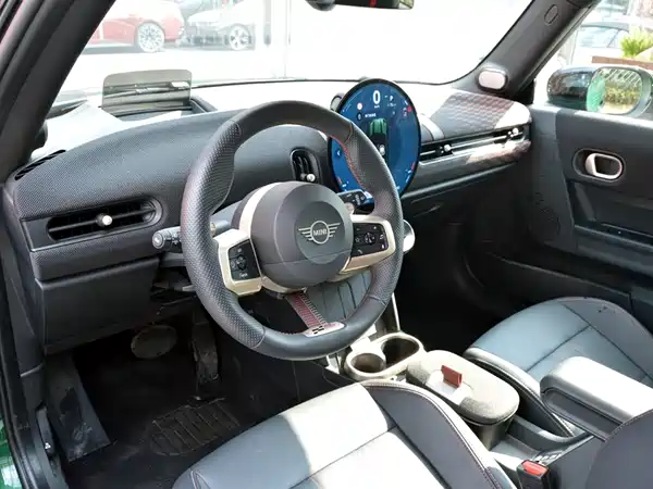 MINI 2024