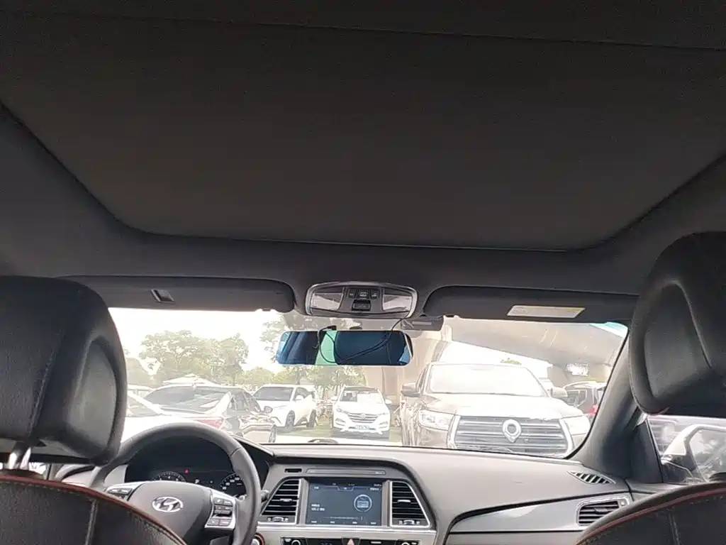 Hyundai Sonata 2016 — фото 18
