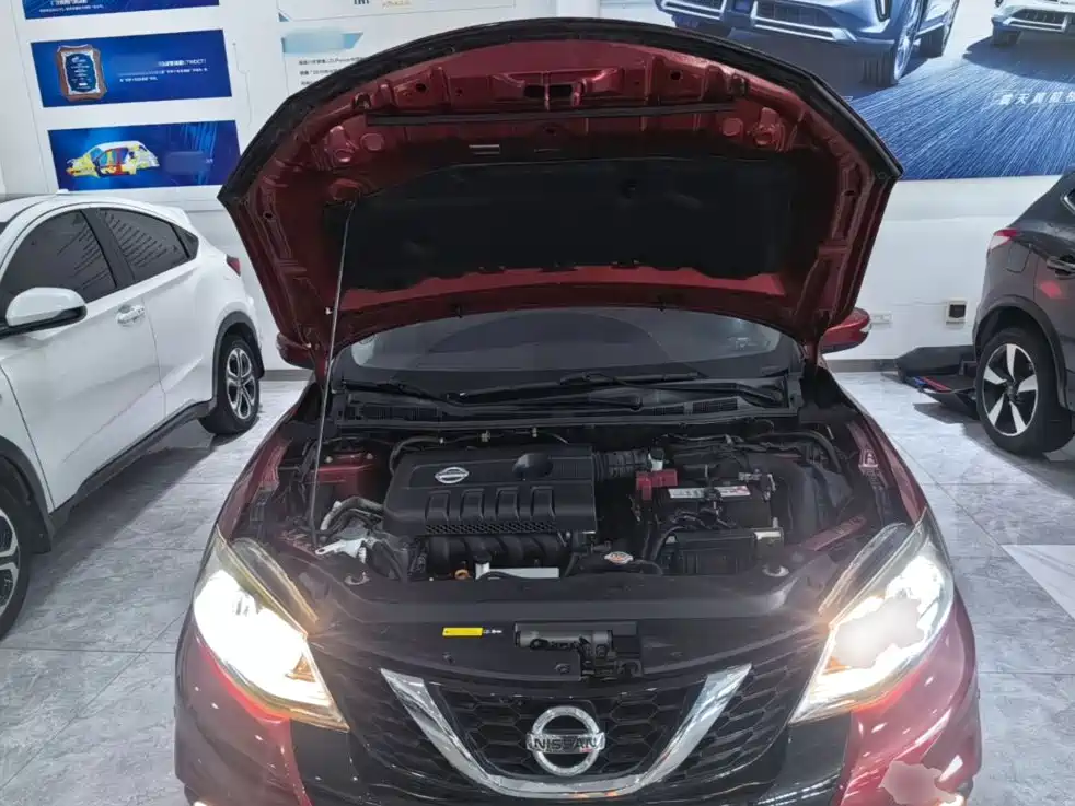 Nissan Tiida 2018 — фото 20