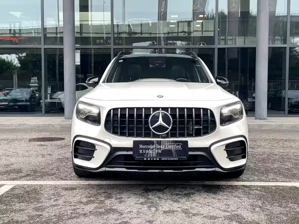 Mercedes-Benz GLB AMG 2025