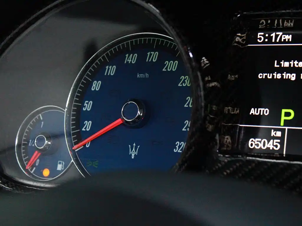Maserati GranTurismo 2013 — фото 16