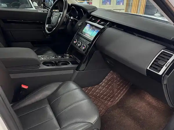 Land Rover Discovery 2019