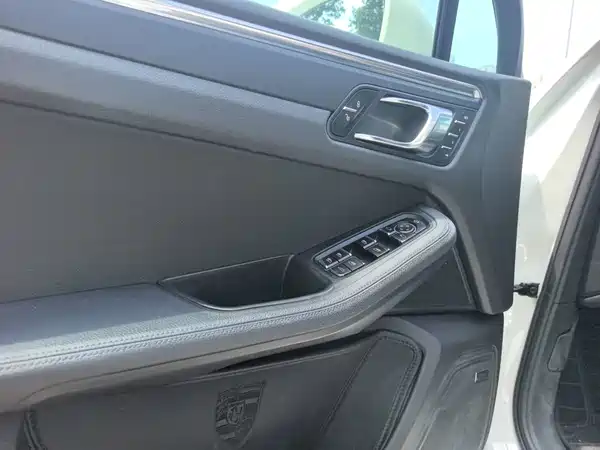 Porsche Macan 2015