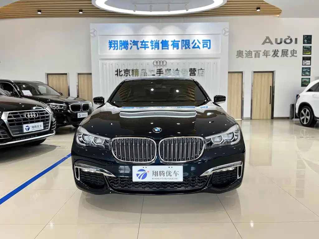 BMW 7 Series 2018 — фото 2