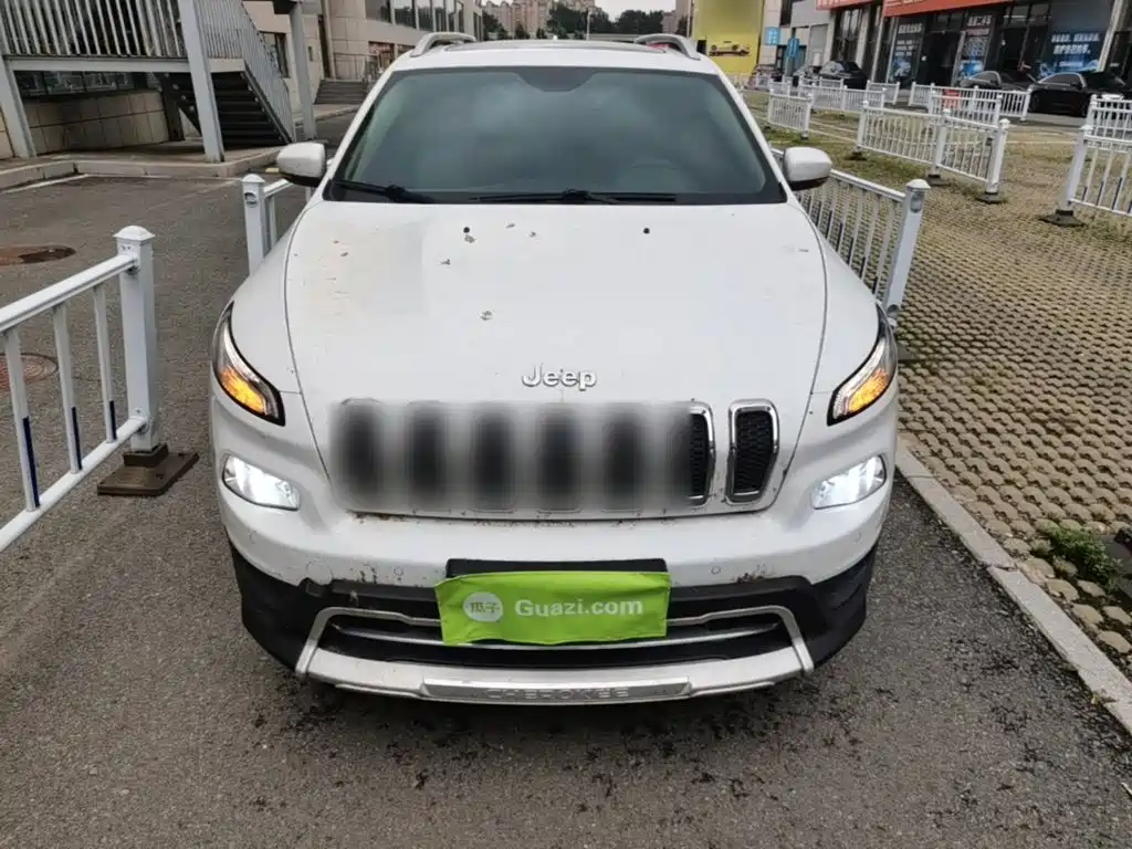 Jeep Cherokee 2016