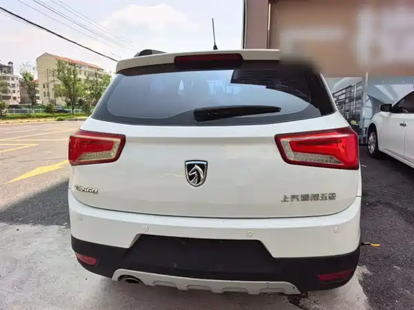 Baojun 560 2015