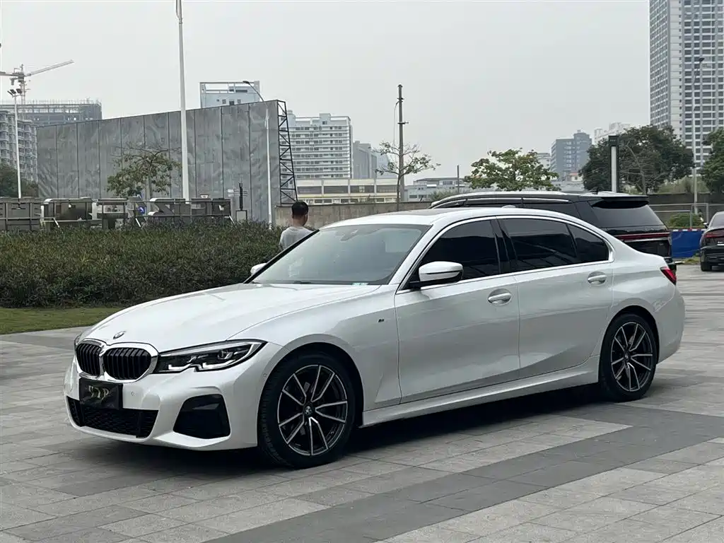 BMW 3 Series 2022