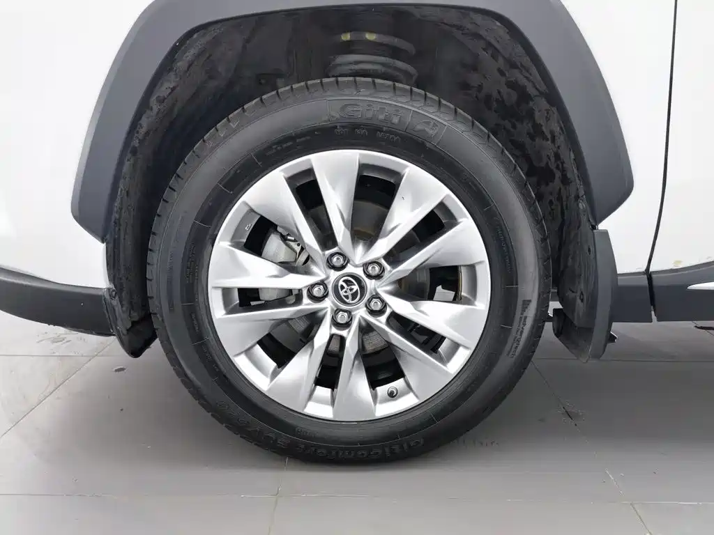 Toyota Wildlander 2020 — фото 17