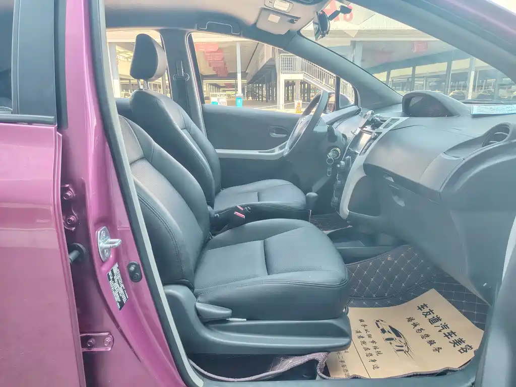 Toyota Yaris 2013