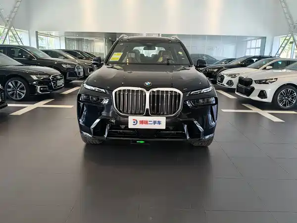 BMW X7 2024